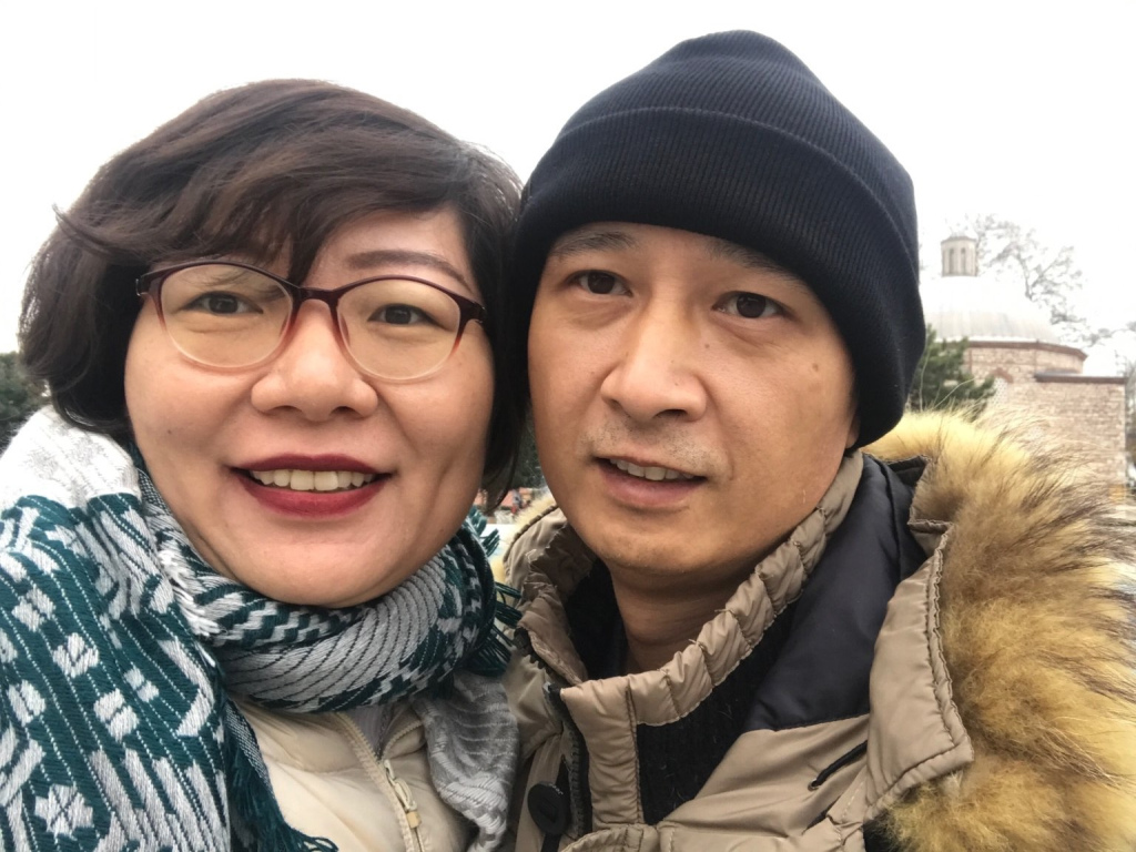 Cheng Yuan with his wife Shi Minglei